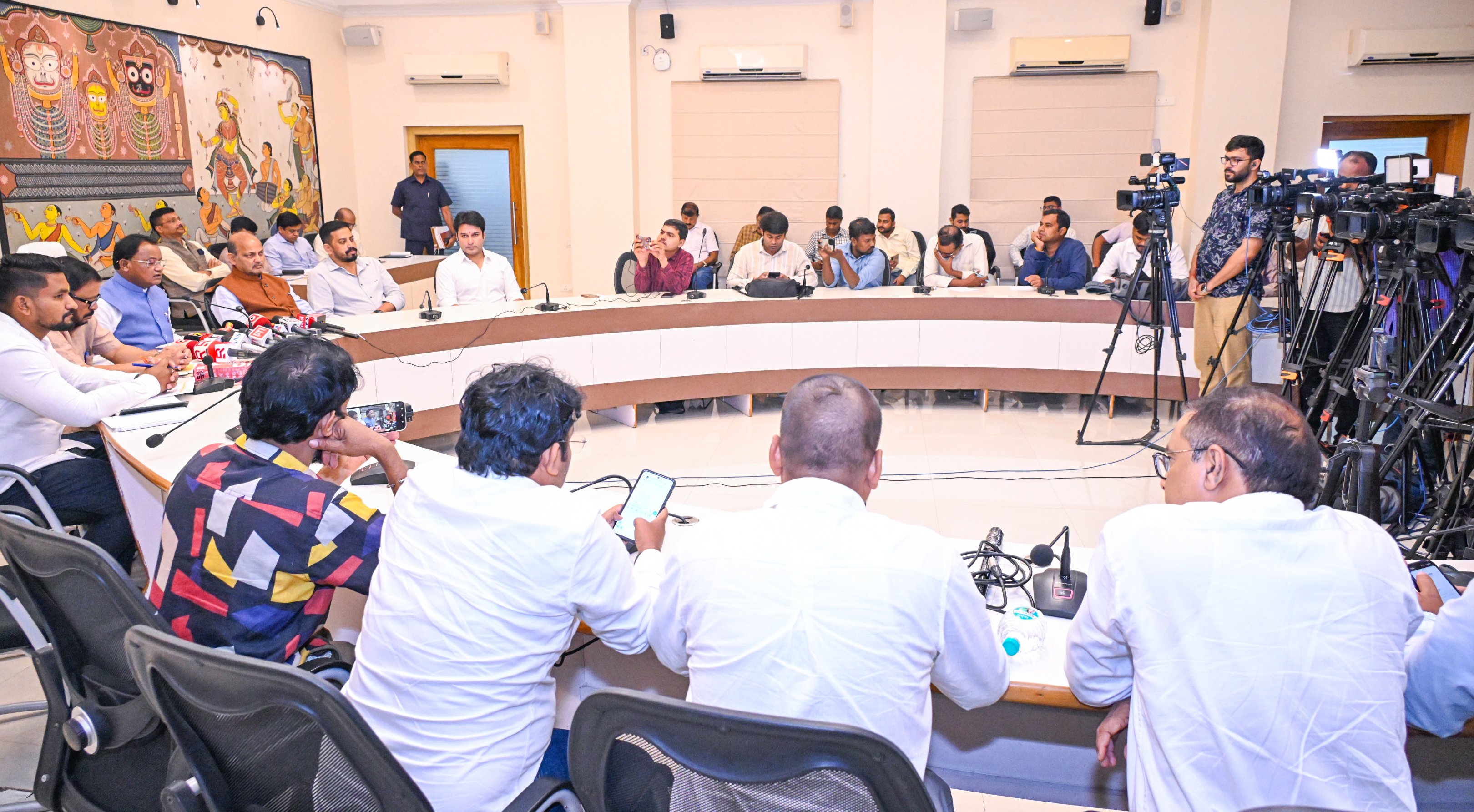 Odisha Announces Rs 1,000 Crore Special Relief Package for Flood-Hit Districts